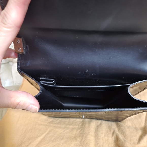 (SOLD)Authentic Louis Vuitton cabaret damier vernis club bag - Picture 11 of 16